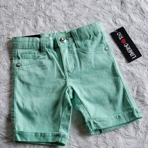 Limited  too stretch girls short 4